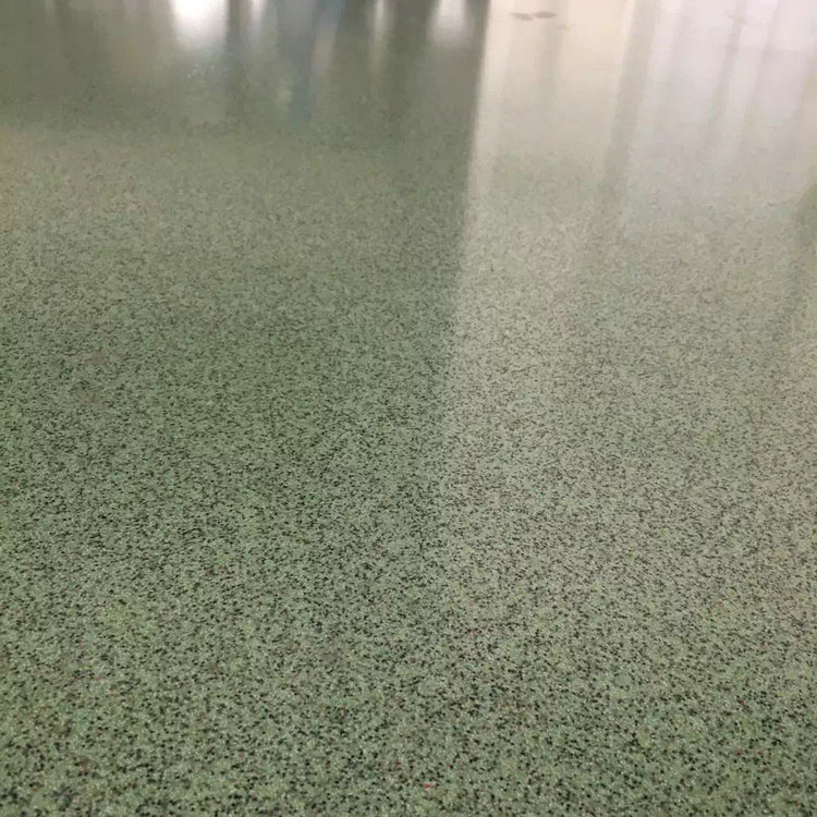 廈門(mén)滄晟環(huán)氧地坪漆廠家淺談水磨石地坪的修補(bǔ)與磨光施工要點(diǎn)