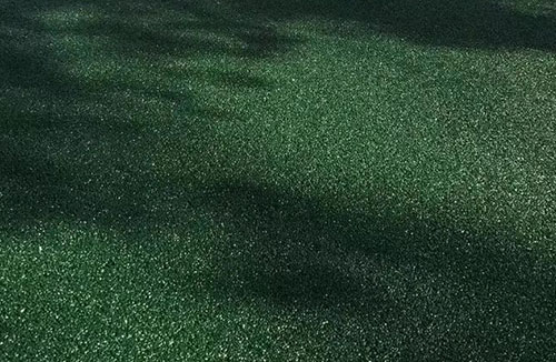 透水地坪為什么會(huì)出現(xiàn)泛堿現(xiàn)象？要怎么處理？